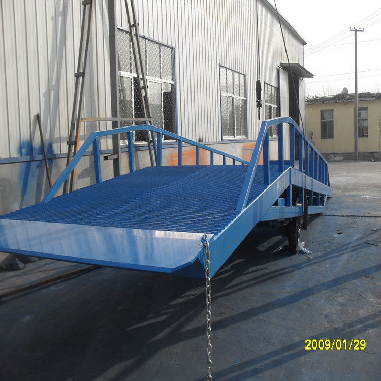 1454057793480837.jpg 升降機