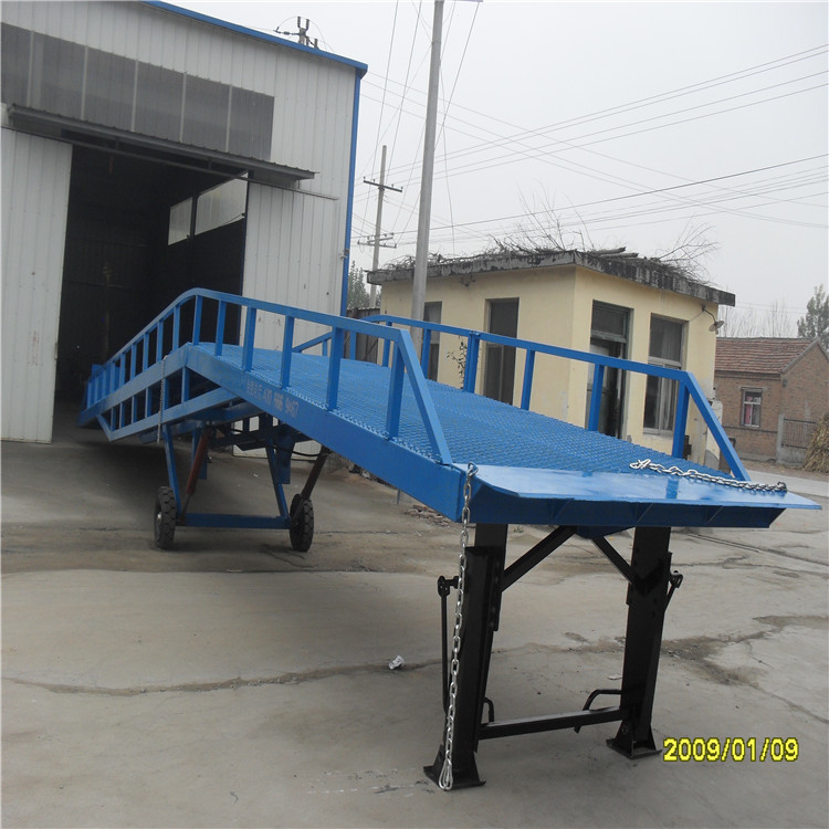 1454057796590396.jpg 升降機