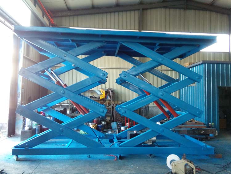 1454470343756068.jpg 升降機(jī)