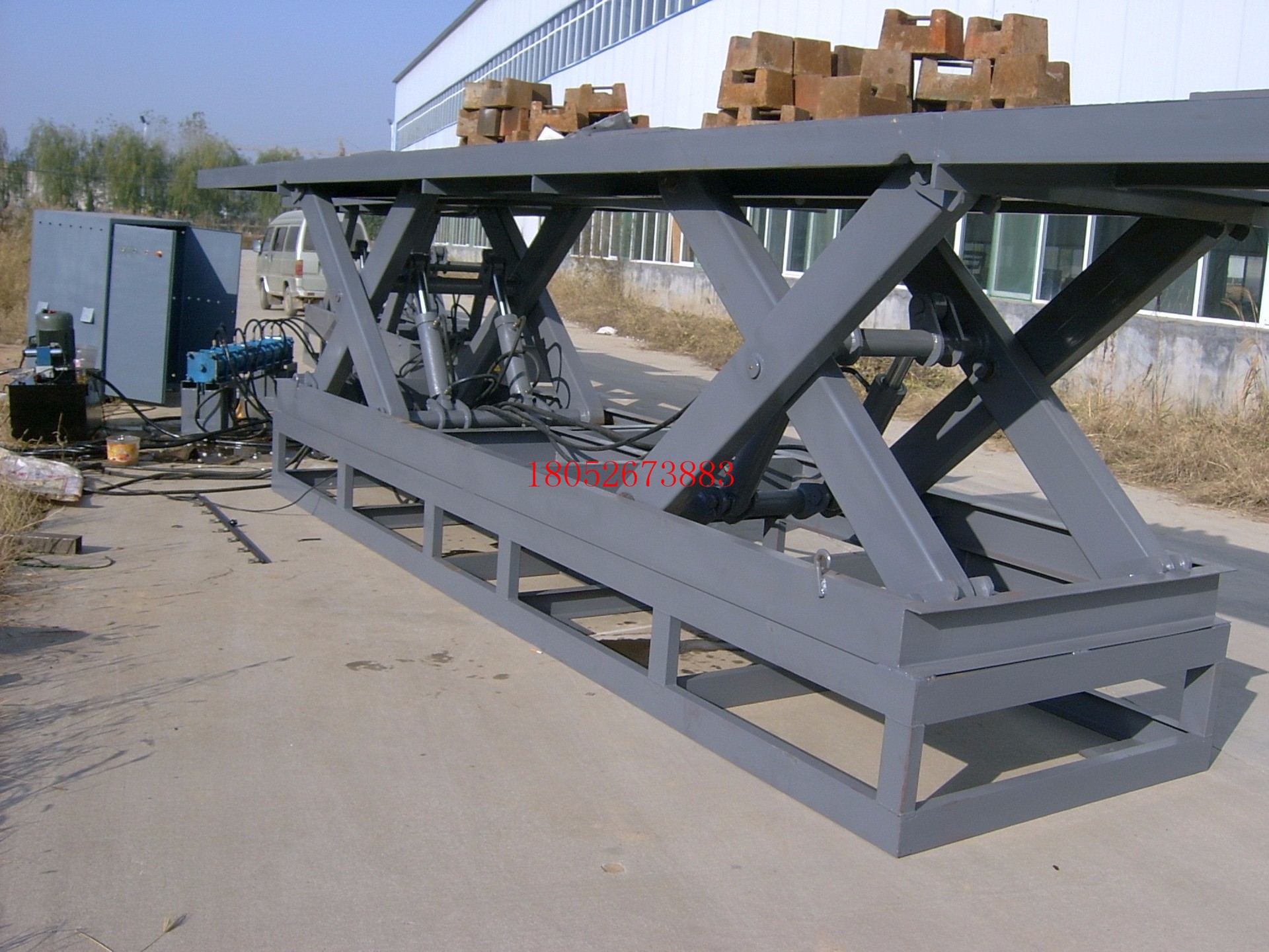 大噸位雙組剪叉固定升降平臺(tái).jpg 大噸位雙組剪叉固定升降平臺(tái).jpg