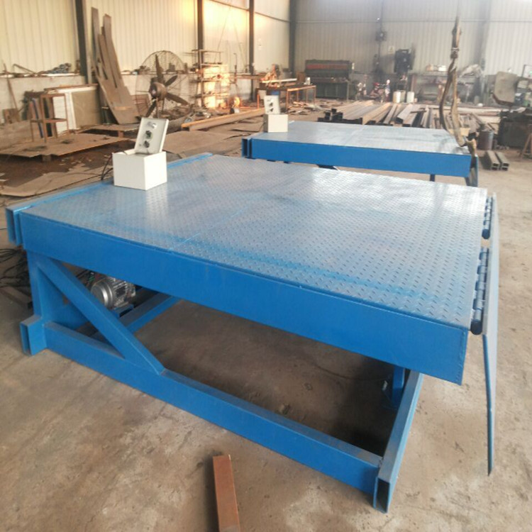 固定式登車橋.jpg 固定式登車橋.jpg