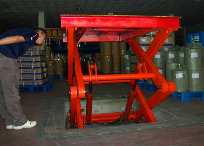 固定剪叉式升降機.jpg 固定剪叉式升降機.jpg
