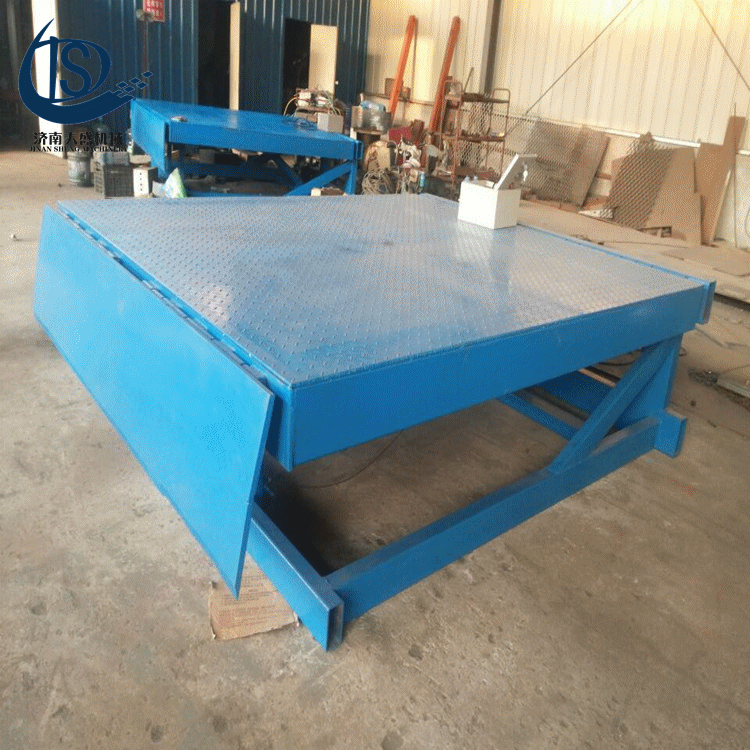 1492494635400855.gif 升降機